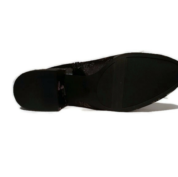 Bar III GATLIN Black Versailles shoes - Picture 3 of 5